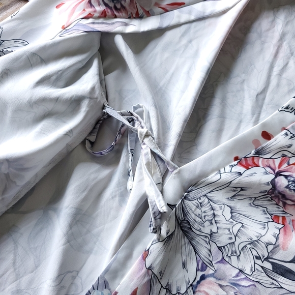 LE ROSE Women's Floral Satin Fleur Lace Trim Robe Small - Picture 8 of 16